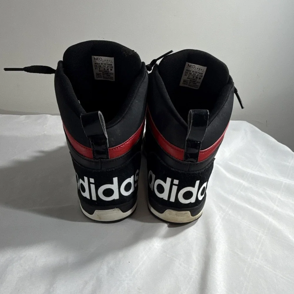 adidas neo raleigh